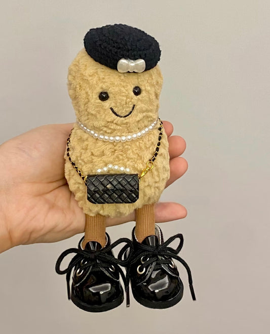 Amusable Peanut Chic Parisian Outfit