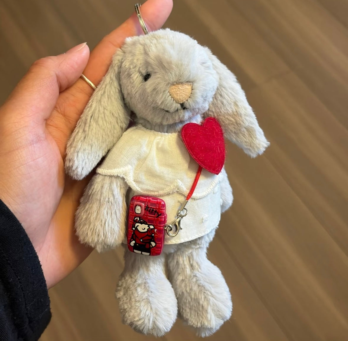 Bashful Bunny Keyring White Top, Heart Balloon & Hello Kitty Bag Set